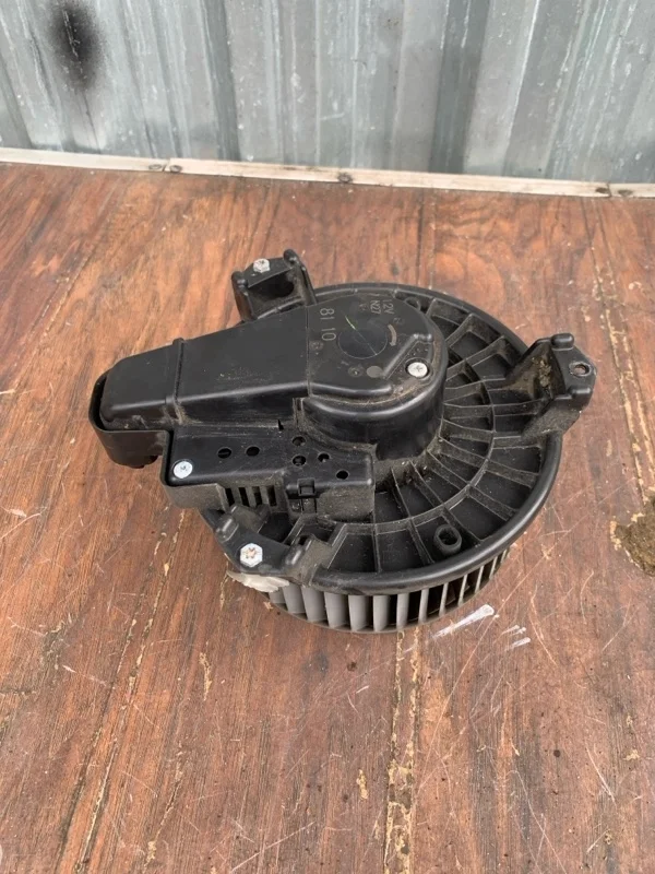 Мотор печки Toyota Highlander 2 2007-2013 2727000560 U40