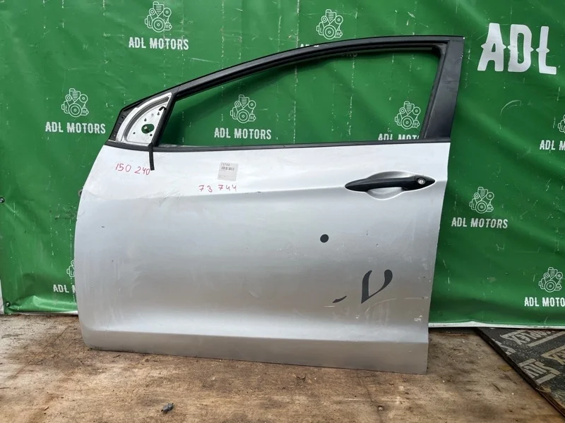 Дверь Hyundai i30 2015-2017 76003A6000 GD, передняя левая