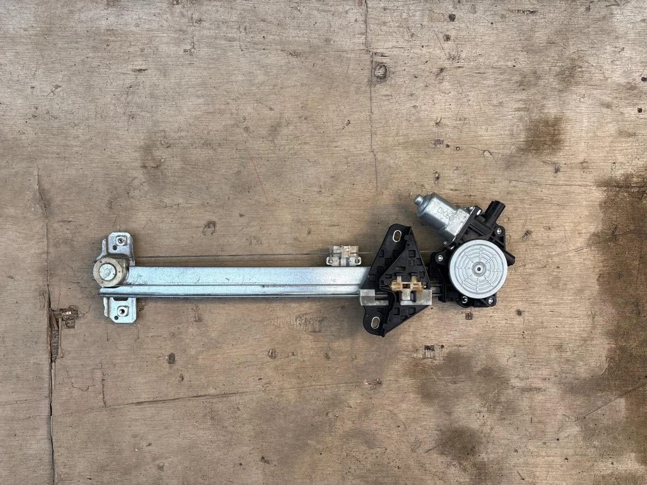 Стеклоподъемник двери Honda CR-V 3 2007-2012 72710SWAA01, задний правый