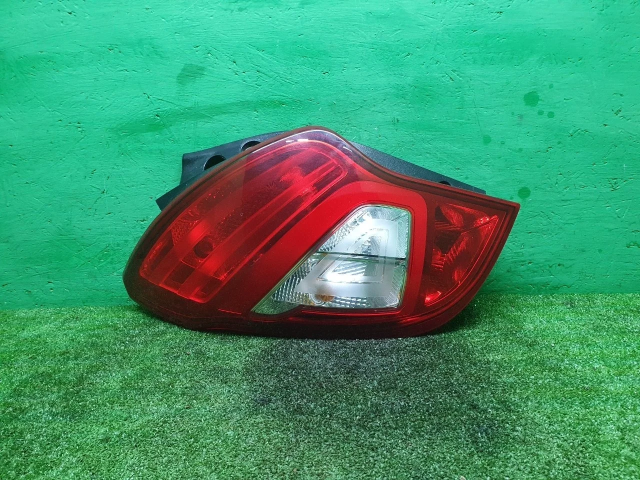 Фонарь SsangYong Actyon New 2013-2016 8360134050, задний левый