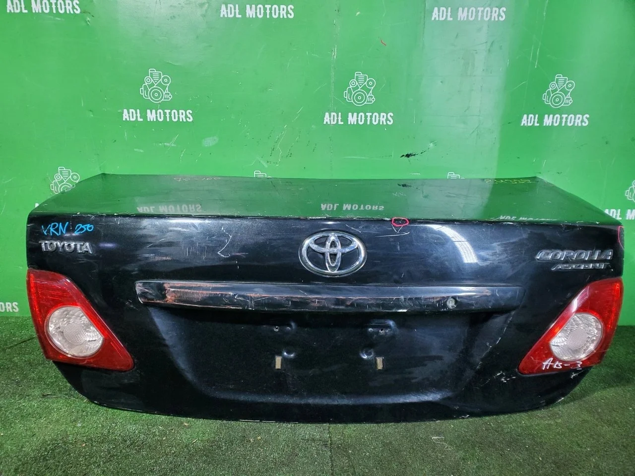 Крышка багажника Toyota Corolla 2006-2012 6440112B50 150