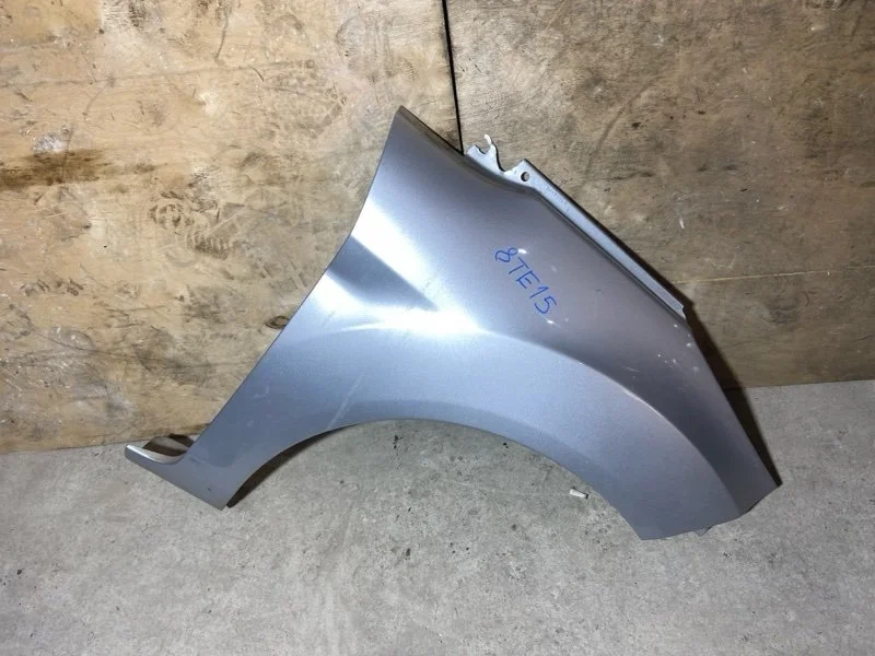Крыло переднее правое Ford Fiesta (08-12) ХЭТЧБЕК
