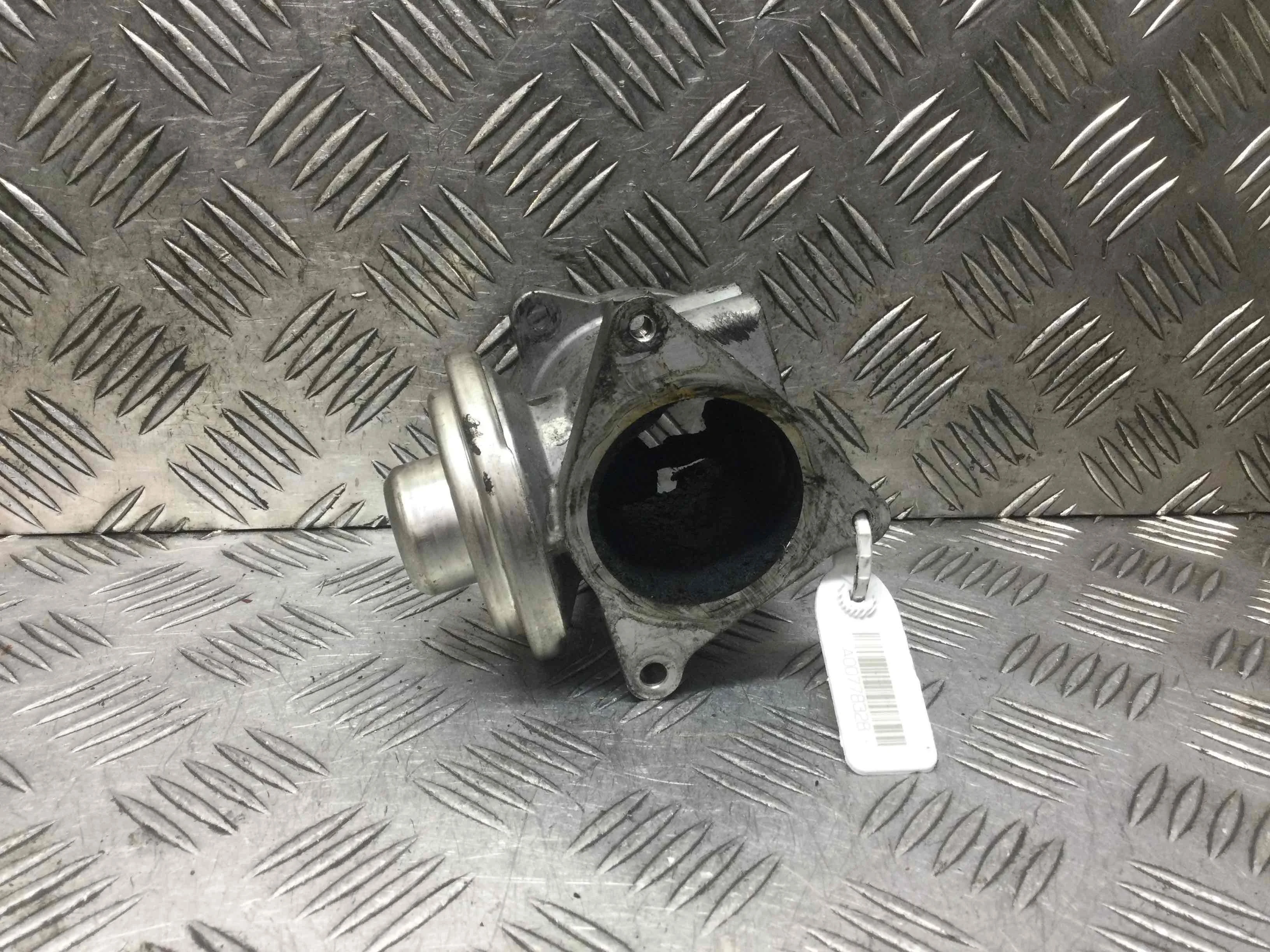 Клапан EGR Volkswagen Beetle A4 [рестайлинг] (2005-2010) дизель 1.9 TDI Механика