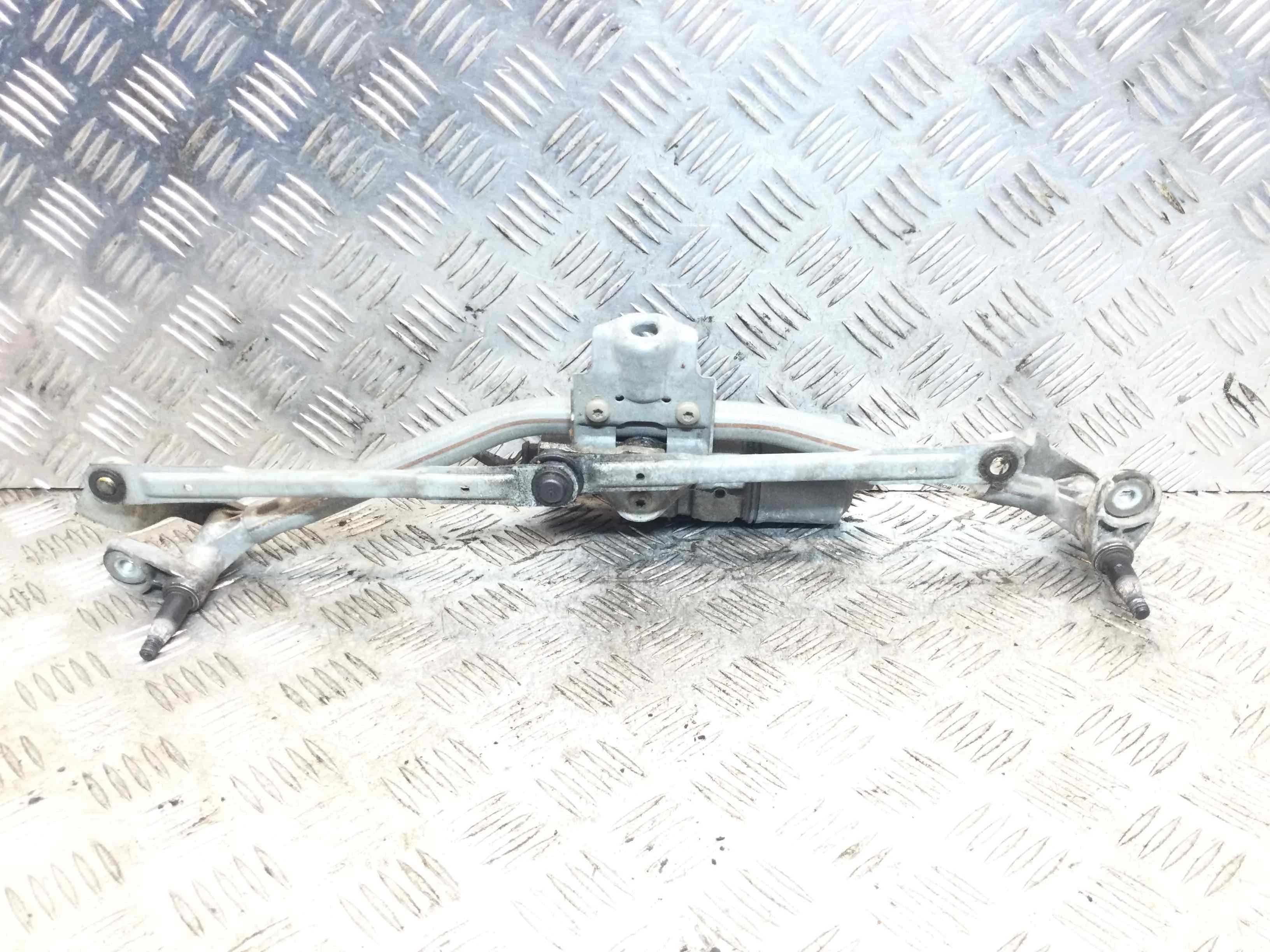 Механизм стеклоочистителя (трапеция дворников) Volkswagen Polo 4 поколение (2001-2005) бензин 1.2 i Механика Х/б