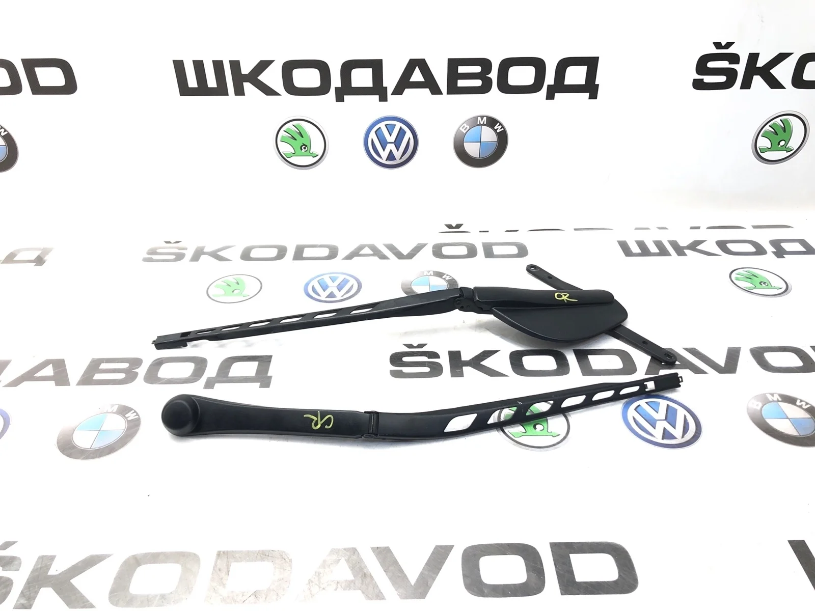 Поводки дворника комплект BMW 5 series 61617185366 E60, передние