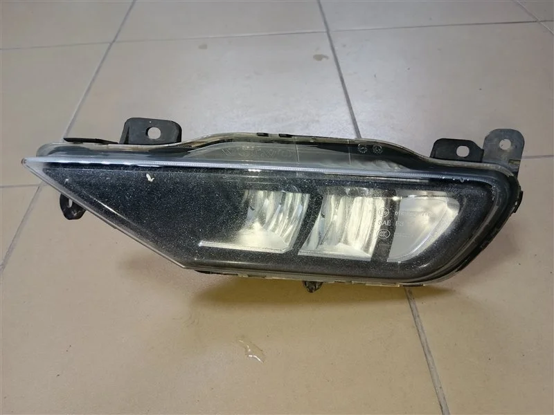 Фара противотуманная Volvo XC90 2016 31395865 B4204T27, передняя левая