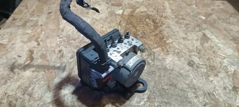 Блок abs Volkswagen Golf 2014 5G1