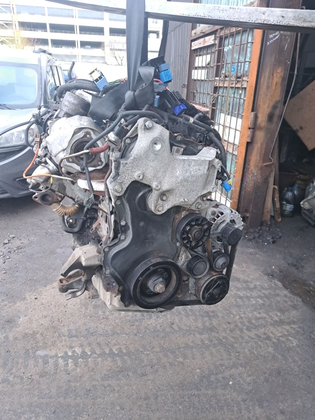 Двигатель R9M408 Renault Trafic 3 0.0 0