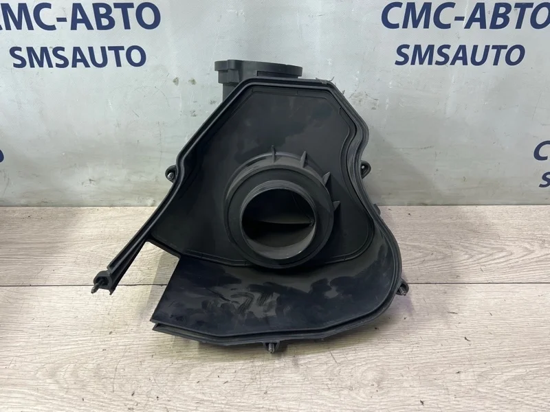 Корпус воздушного фильтра Audi A8 2005-2007 4E0129620C D3 4.2 BFM