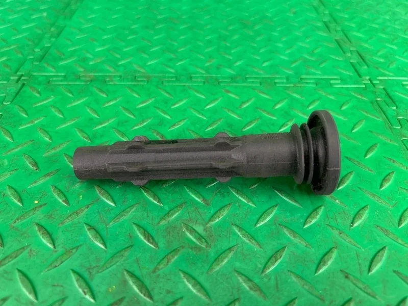 Наконечник катушки зажигания Mercedes-Benz W221