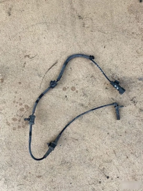 Датчик ABS Chevrolet Cruze 2009-2012 13329258, передний левый