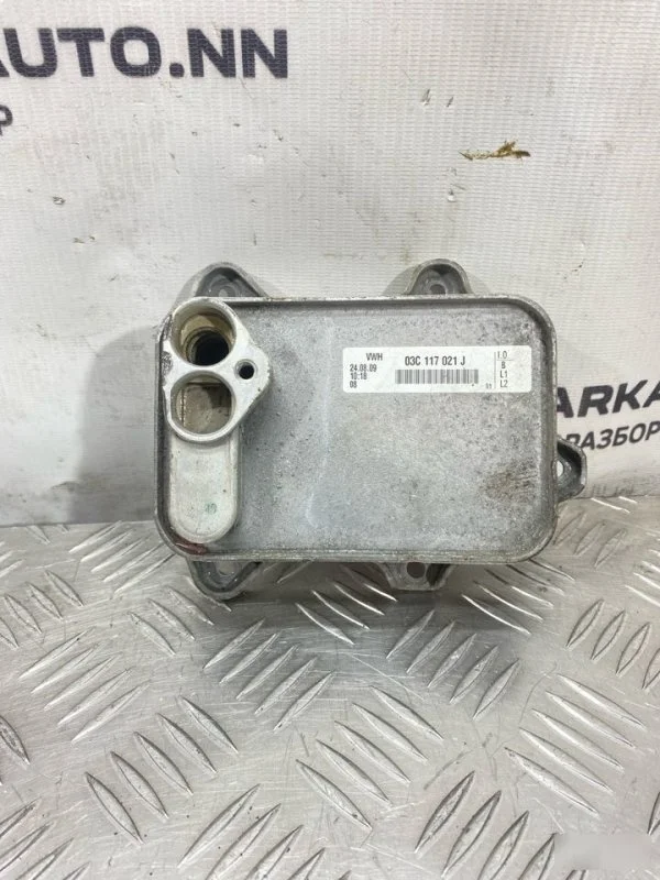 Теплообменник Volkswagen 03C117021J CAX