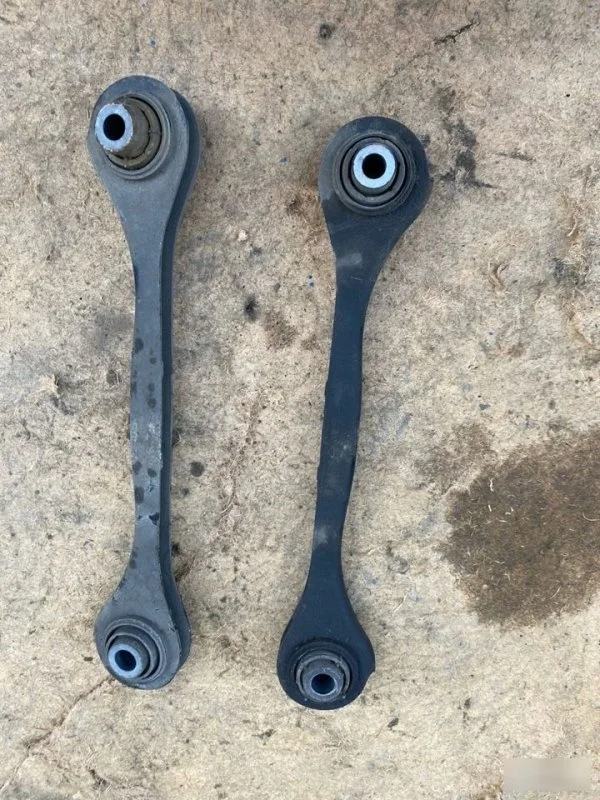 Рычаг поперечный Volkswagen Jetta 6 2010-2015 1K0501529H, задний