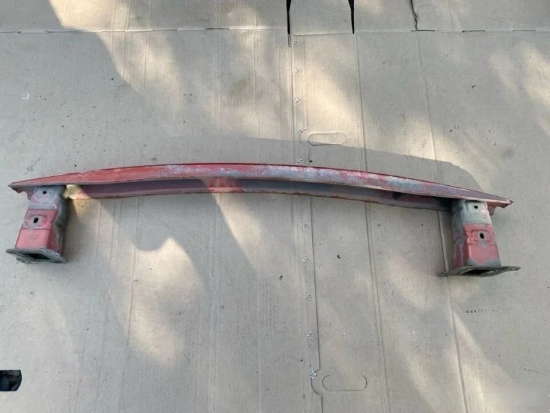 Усилитель бампера Skoda Fabia 2 2012 5J6807305C, задний