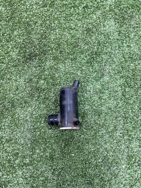 Насос омывателя Hyundai Ix35 2011 985102S100 2.0 D4HA ДИЗЕЛЬ