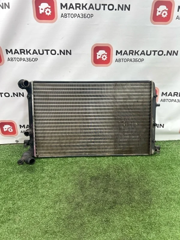 Радиатор охлаждения Skoda Fabia 2004 6Q0121253R 1 1.4 BKY