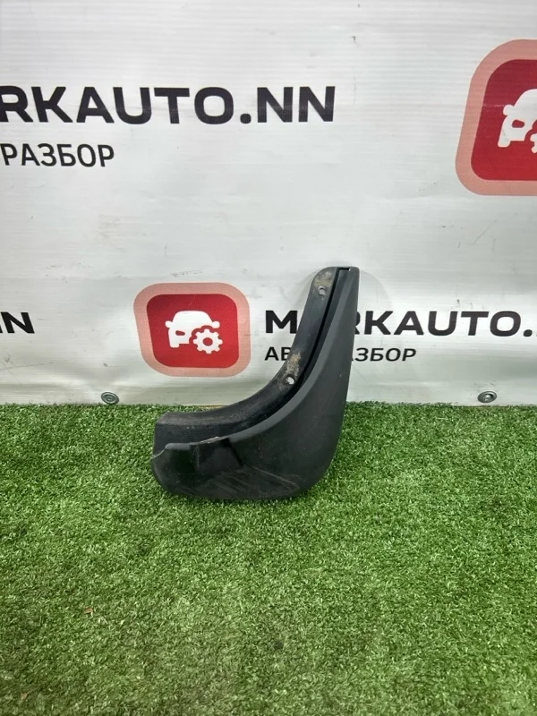 Брызговик Daewoo Gentra 2015 96545638 2 B15D2, задний правый