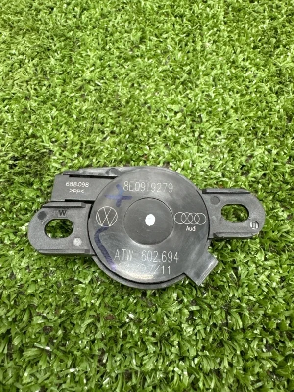 Динамик Skoda Octavia 2011 8E0919279 A5 1.6 BSE