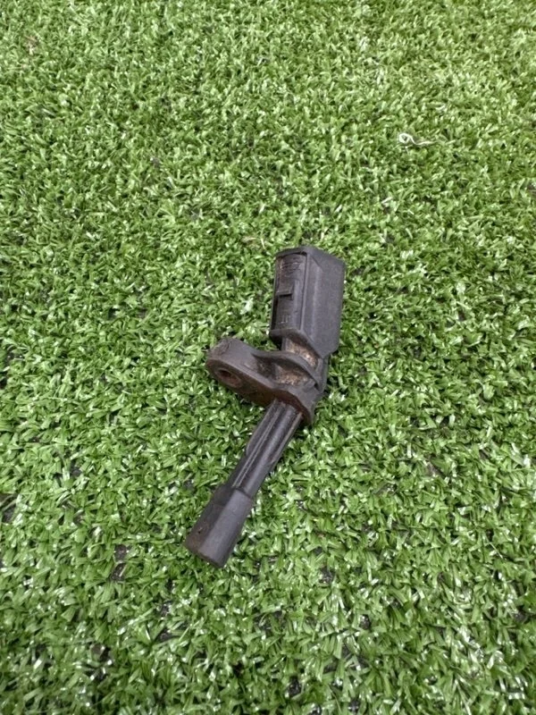 Датчик ABS Skoda Octavia 2011 WHT003856 A5 1.6 BSE, задний правый