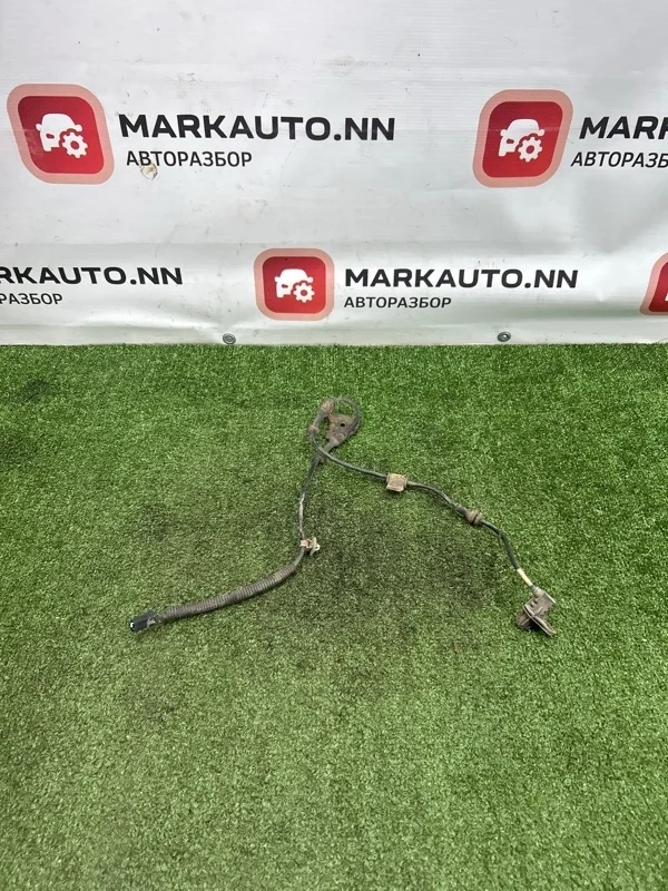 Датчик ABS Kia Rio 2012 956701R000 3 1.6 G4FC, передний левый