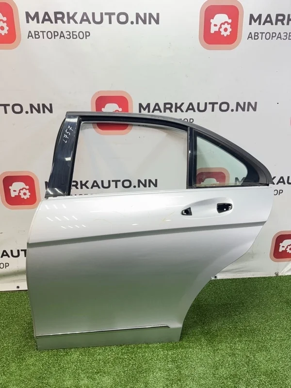 Дверь Mercedes-Benz C 2010 A2047300105 W204 2.2 OM651 ДИЗЕЛЬ, задняя левая