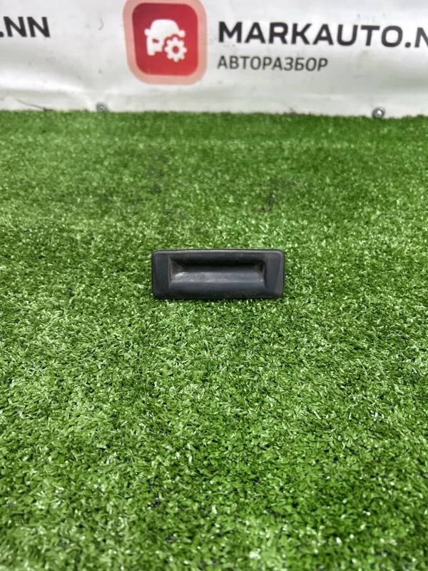 Кнопка багажника Skoda Fabia 2014 5E0827566 2 1.2 CGP