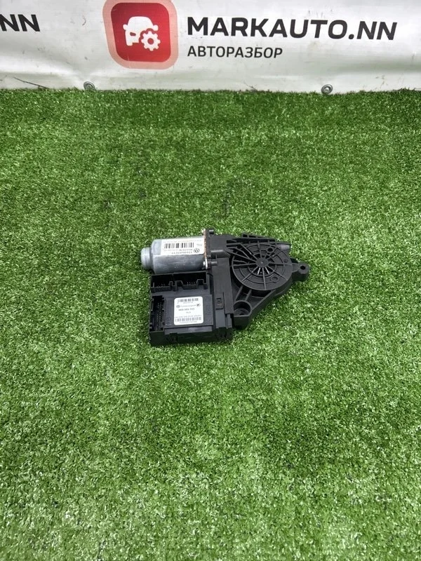 Моторчик стеклоподъемника Skoda Octavia 2011 1T0959701T A5 1.6 BSE, передний левый