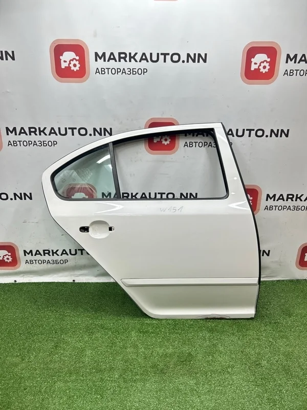 Дверь Skoda Octavia 2011 1Z5833056 A5 1.6 BSE, задняя правая