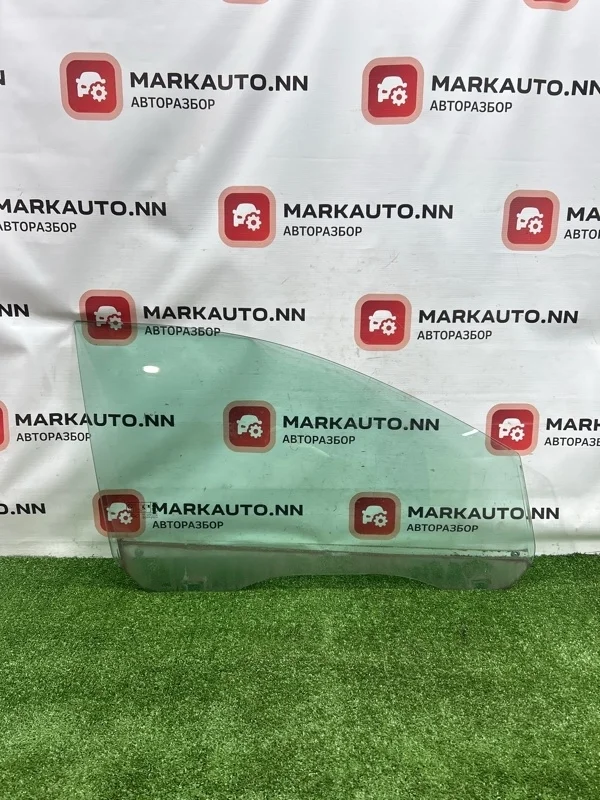 Стекло двери Ford Focus 2009 1342622 2 1.6 SHDA 100 ЛС, переднее правое