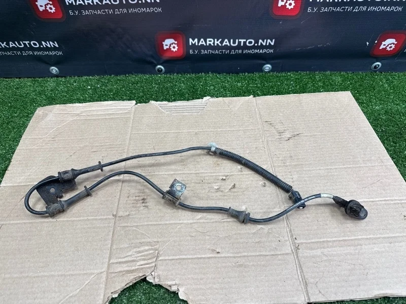 Датчик ABS Kia Rio 2012 956701R000 3 1.6 G4FC АКПП, передний левый