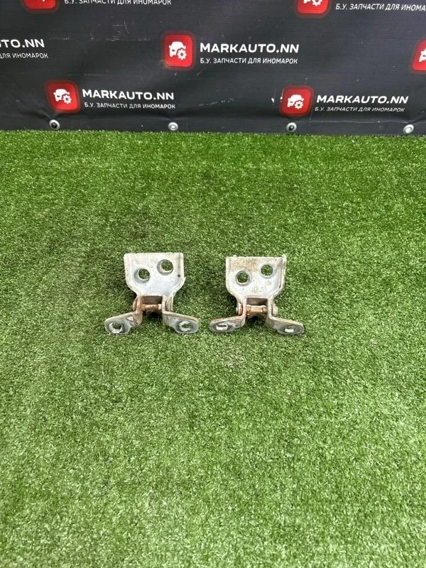 Петли двери Lada Largus 2014 6001546883 K7M, передние левые