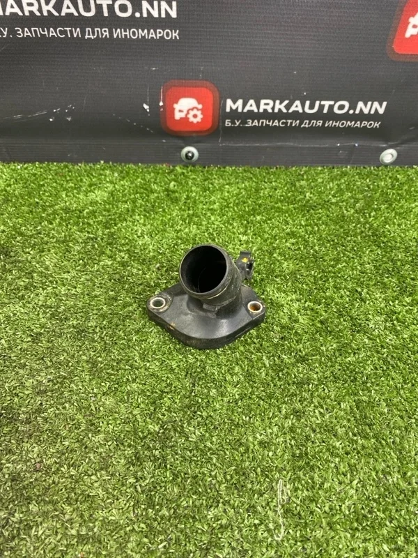 Корпус термостата Nissan Juke 2011 13049ED02A F15 HR16DE