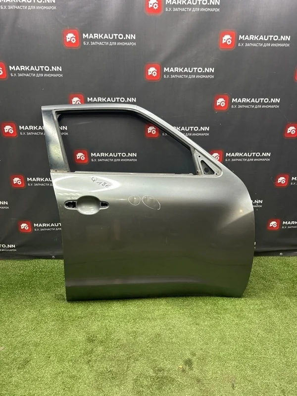 Дверь Nissan Juke 2011 H01001KKMC F15 HR16DE, передняя правая