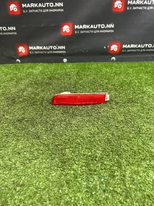 Катафот бампера Nissan Juke 2011 265605C000 F15 HR16DE, задний правый