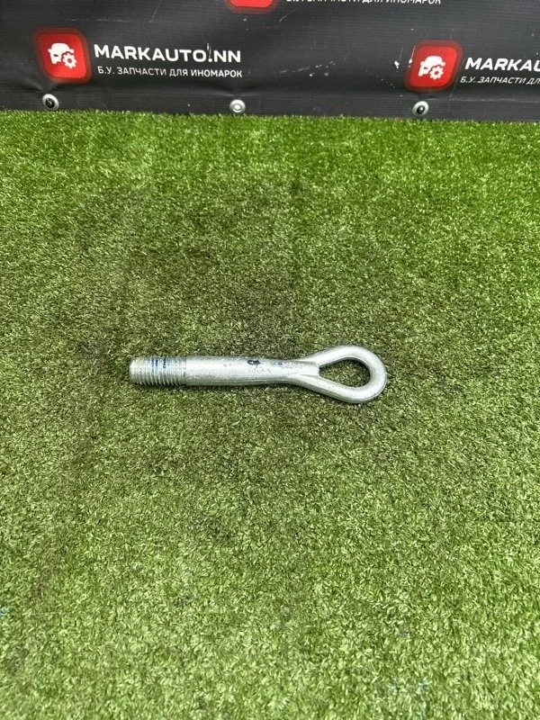 Крюк буксировочный Nissan Juke 2011 51112JD00A F15 HR16DE