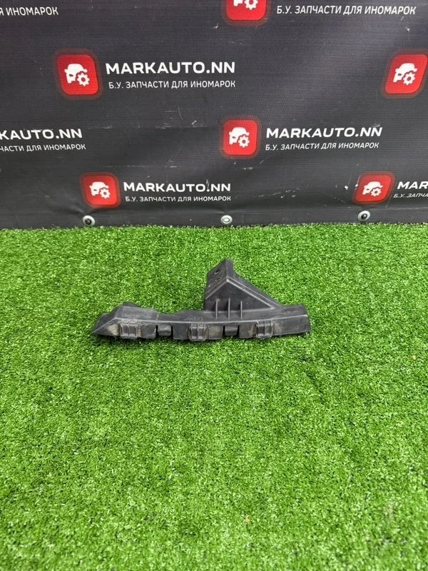 Кронштейн бампера Kia Ceed 2015 86518A2000 2 JD 1.4 G4FA, передний правый