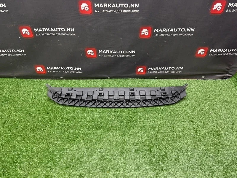 Пыльник бампера Skoda Octavia 2016 5E0807611 A7 1.2 CYV, передний