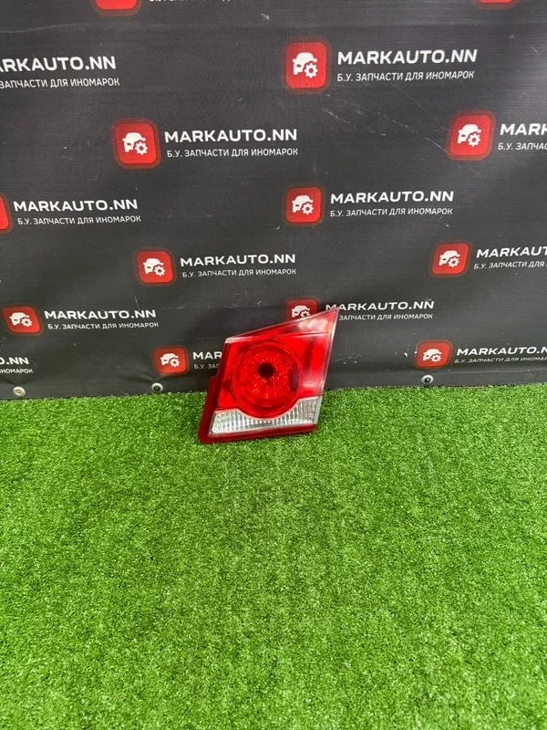 Фонарь внутренний Chevrolet Cruze 2009 95130773 J300 1.6, задний правый
