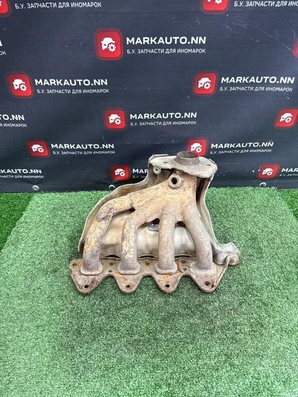 Коллектор выпускной Renault Megane 3 8200543309 1.6