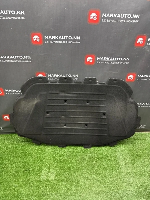 Шумоизоляция капота Audi Q7 2007 4L0863825 4L 3.0 ДИЗЕЛЬ BUG