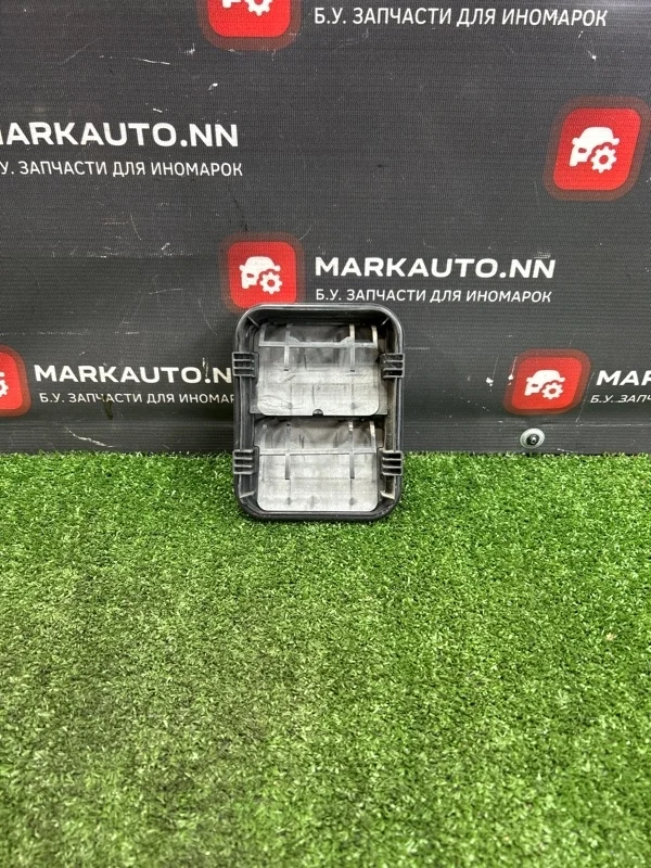 Вентиляция багажника Ваз (LADA) XRAY 2017 8200728288 1.8 21179, левая