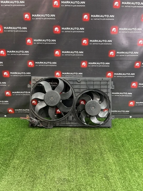 Диффузор радиатора Skoda Octavia 2011 1K0121207BB A5 1.4 CAXA