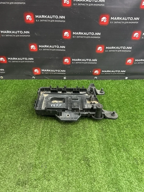 Площадка АКБ Skoda Octavia 2011 1K0915333H A5 1.4 CAXA