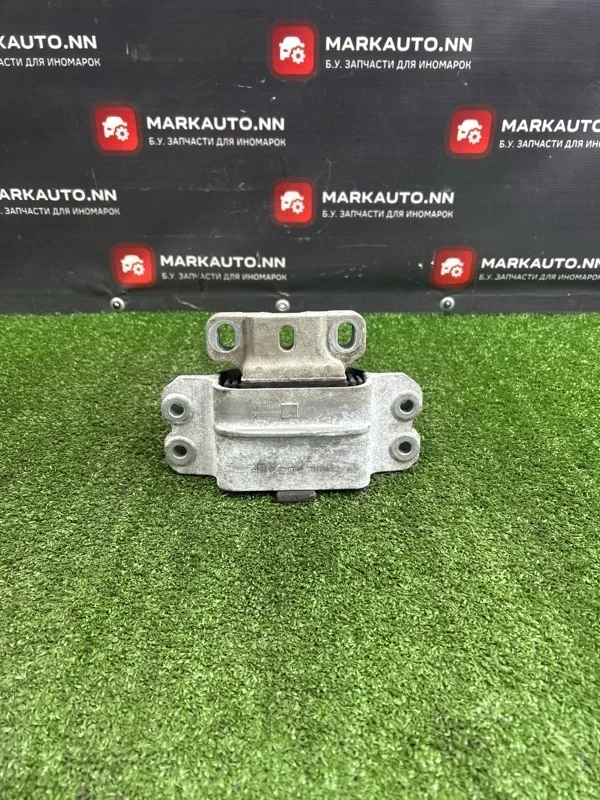 Опора ДВС Skoda Octavia 2011 1K0199555L A5 1.4 CAXA, левая