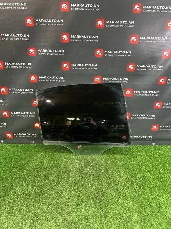 Стекло двери Skoda Octavia 2011 1Z5845206C A5 1.4 CAXA, заднее правое