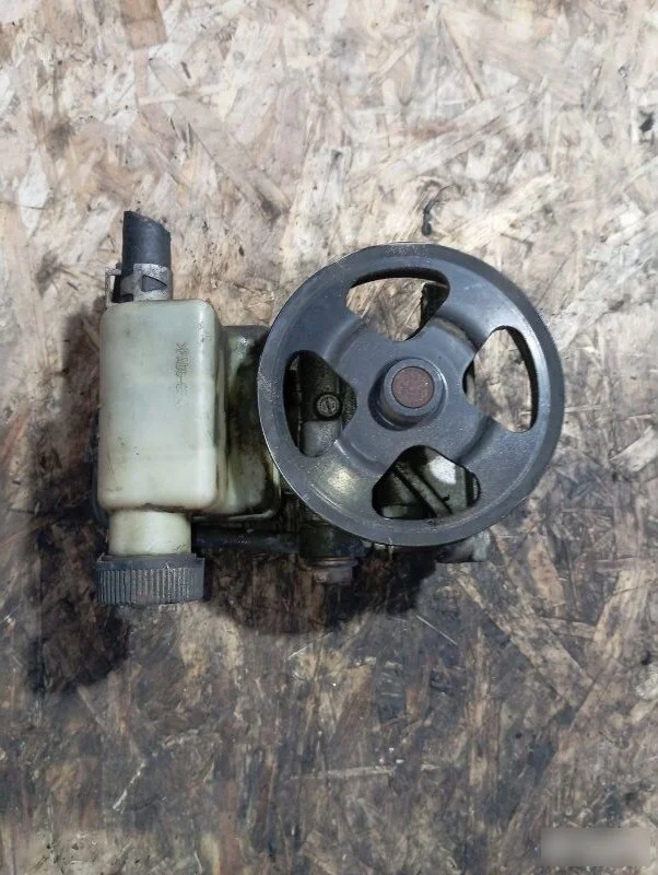 Насос гидроусилителя руля Mazda 6 GH рестайлинг (2009—2013)