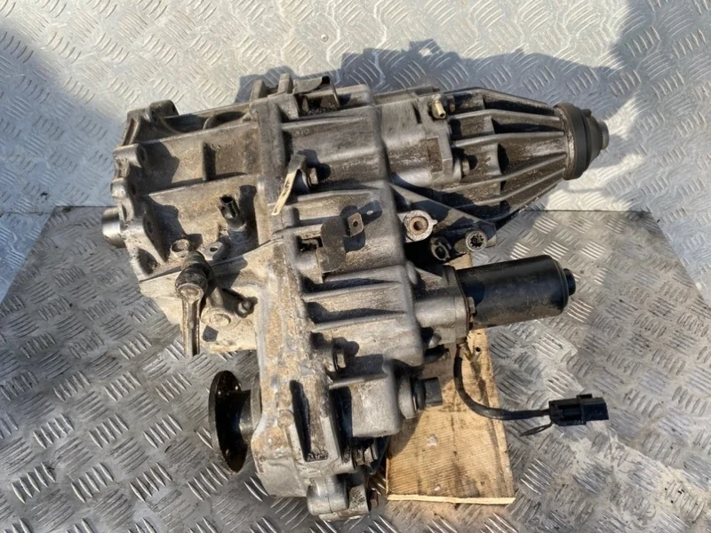 Раздаточная коробка Nissan Pathfinder (R51M) 2004-2013 2006 33100EA310 ВНЕДОРОЖНИК 2.5 D YD25DDTI