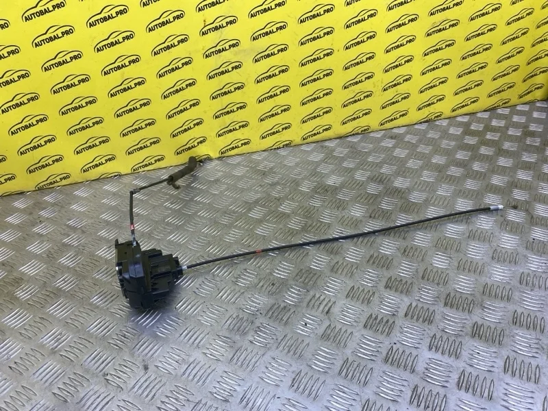 Замок двери задней правой Nissan Pathfinder (R51M) 2004-2013 2007 82500EB300 ВНЕДОРОЖНИК 2.5 D YD25DDTI