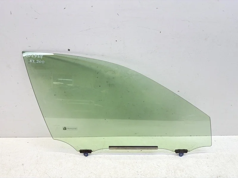 Стекло двери Lexus NX200 2014-2021