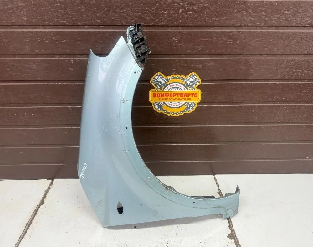 Крыло переднее правое Suzuki SX4 I (2006—2009)